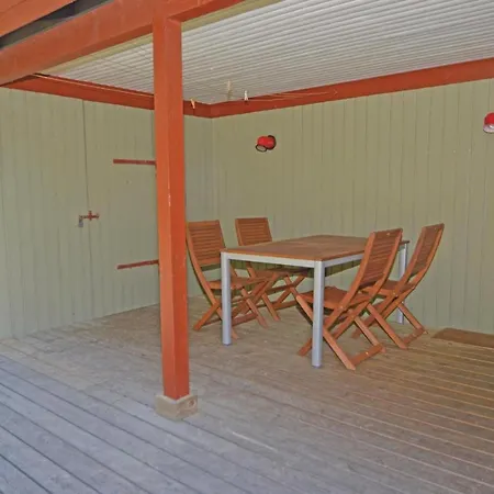 With Sauna 294 Semesterbostad